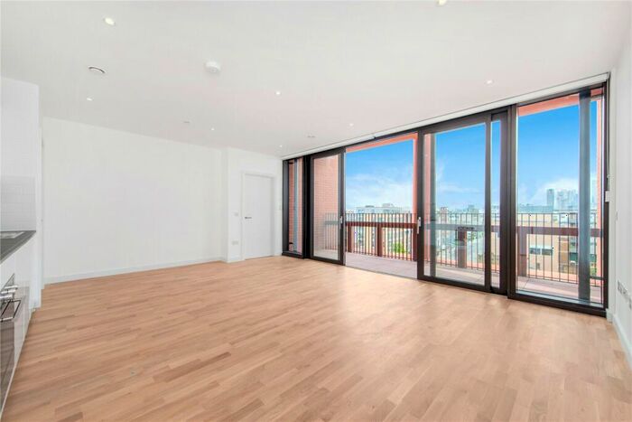 2 Bedroom Flat To Rent In Kingsland Road, Haggerston, E8