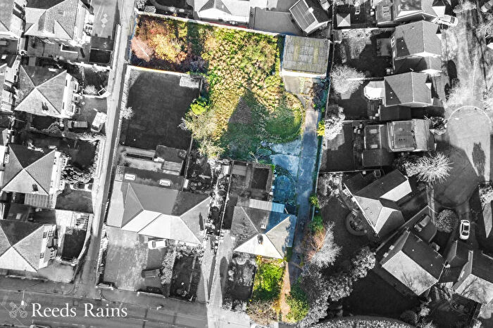 2 Bedroom Semi-Detached House For Sale In Glebelands Road, Sale, Greater Manchester, M33