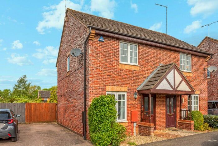 2 Bedroom Semi-Detached House For Sale In Surtees Way, Towcester, Northamptonshire, NN12
