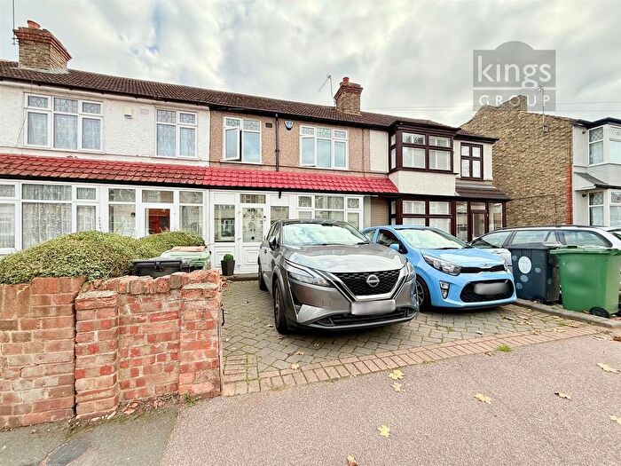 3 Bedroom Property For Sale In Burnham Road, London, E4