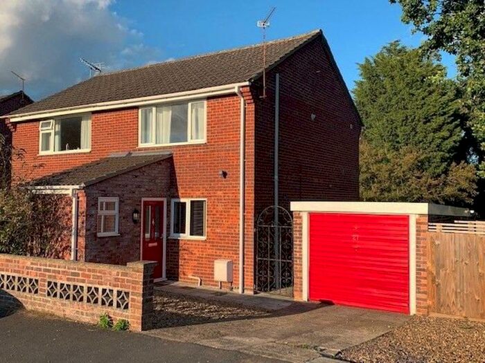 2 Bedroom Semi-Detached House To Rent In North Walsham, NR28