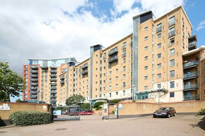2 Bedroom Apartment To Rent In Western Beach Apartments, Hanover Avenue, Royal Victoria Docks, West Silver Tower, London, E16