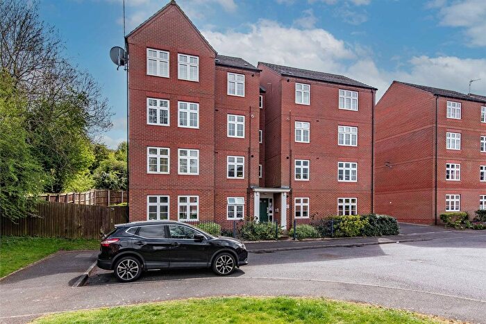 2 Bedroom Flat To Rent In Wenlock Drive, West Bridgford, Nottingham, NG2