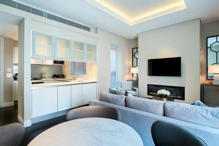 2 Bedroom Flat To Rent In Green Street, Mayfair, London, W1K