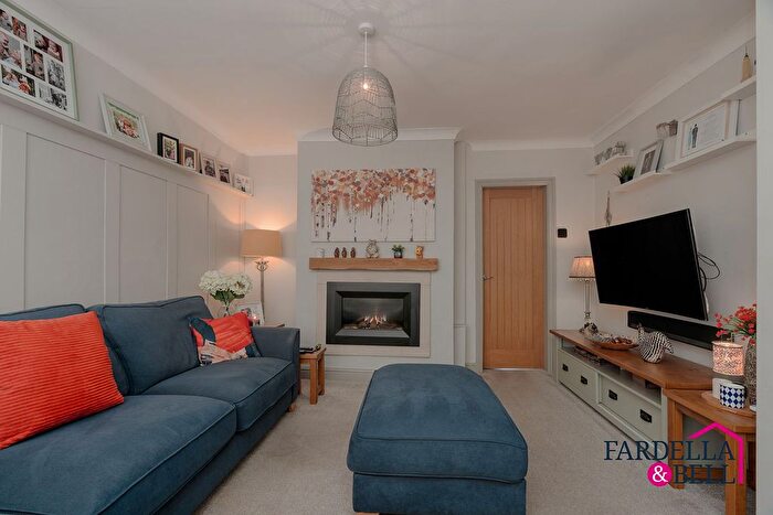 3 Bedroom Semi-detached House For Sale In Ullswater Road, Burnley, BB10