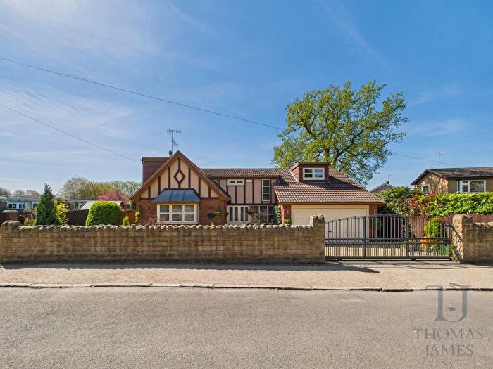 4 Bedroom House For Sale In Manor Park, Nottingham, NG11