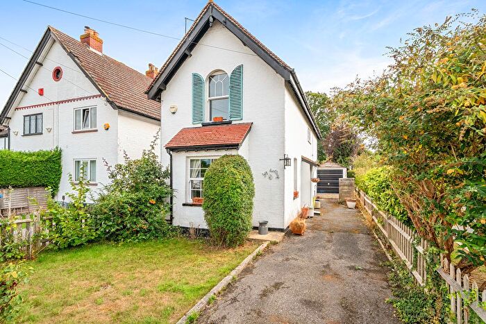 3 Bedroom Detached House For Sale In Craven Road, Orpington, BR6