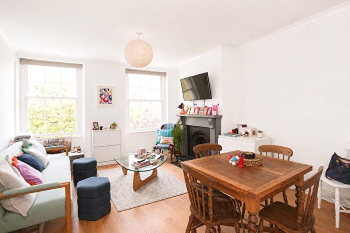 2 Bedroom Flat For Sale In Dowry Square, Bristol, BS8