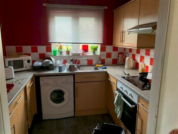 8 Bedroom Detached House For Sale In Ajax Court, Flats, A, B & C, Ferry