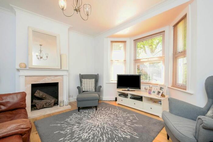 2 Bedroom Semi-Detached House To Rent In Chilton Road, Richmond, TW9