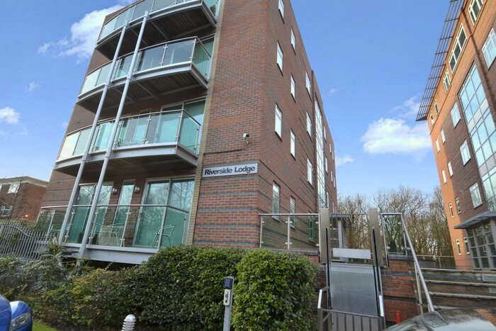 2 Bedroom Flat To Rent In Palatine Road, Manchester, M20