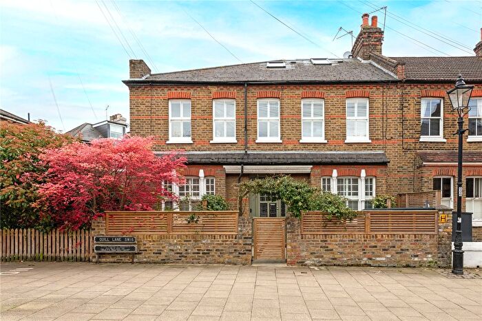 2 Bedroom Flat For Sale In Quill Lane, Putney, London, SW15