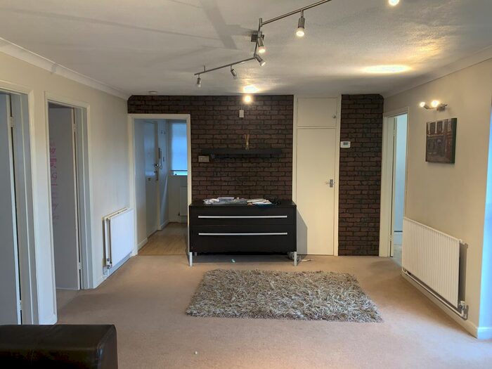 2 Bedroom Flat To Rent In Manor Road, Harrow-On-The-Hill, Harrow HA1