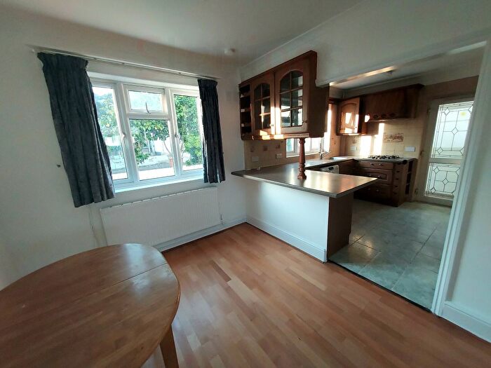 3 Bedroom Semi-Detached House To Rent In Layfield Crescent, London, NW4