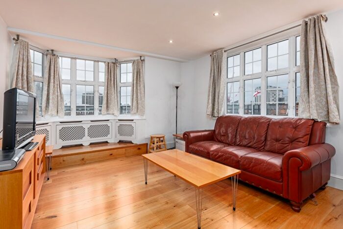 2 Bedroom Flat For Sale In Princes Court, Brompton Road, London, SW3