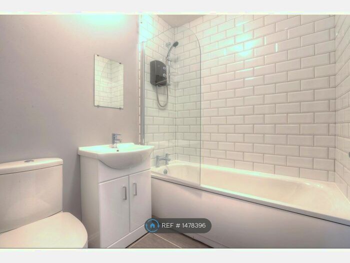 1 Bedroom Flat To Rent In Astley, Tyldesley, Manchester, M29