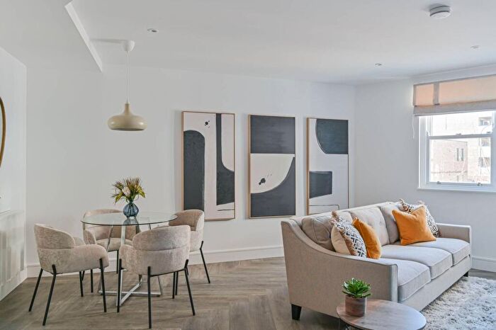 1 Bedroom Flat For Sale In The Wharf Collection, Battersea, London, SW11