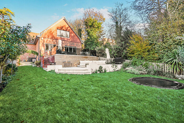 4 Bedroom Detached House For Sale In Crescent Drive North, Brighton, BN2