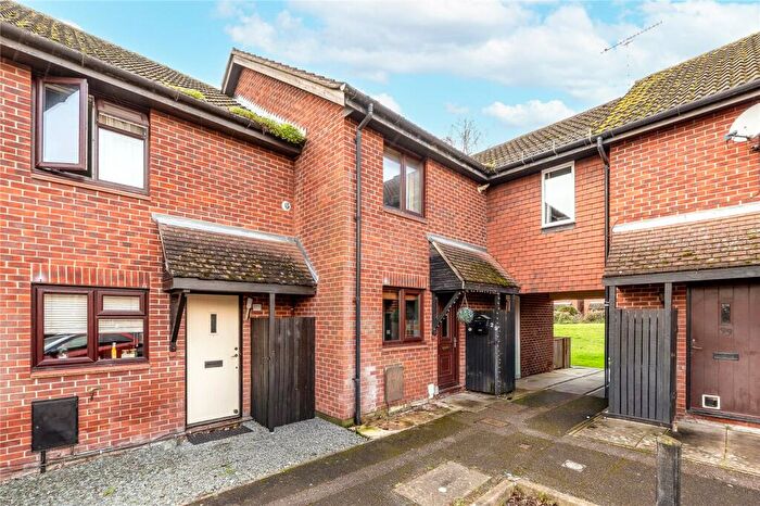 2 Bedroom Terraced House For Sale In Worcester Drive, Didcot, Oxfordshire, OX11