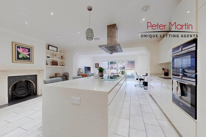 3 Bedroom Flat To Rent In Carlingford Road, Hampstead, NW3