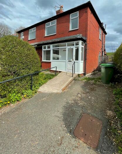 3 Bedroom Semi-Detached House To Rent In Havens Lane, Oldham, OL4