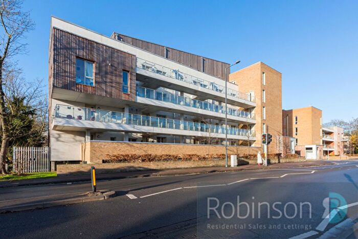 2 Bedroom Flat For Sale In Flat, Lea House Kidwells Close, Maidenhead, Berkshire, SL6