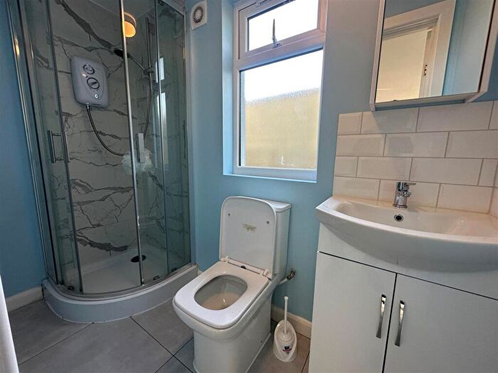 1 Bedroom Apartment To Rent In Great North Way, London, NW4