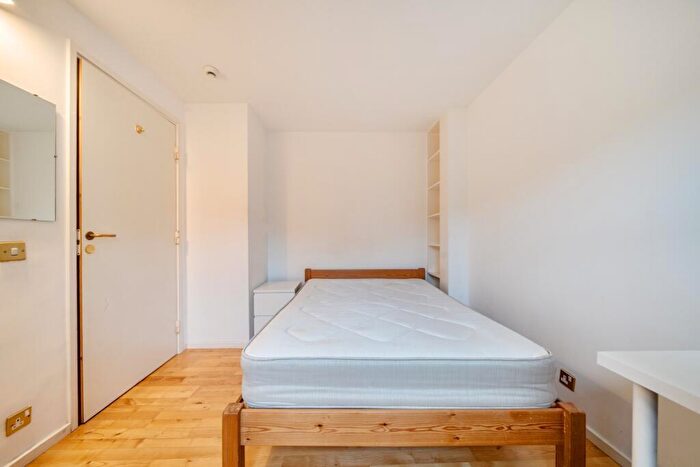 1 Bedroom Apartment To Rent In Princes Court, Rotherhithe, SE16