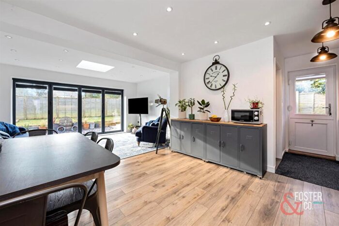 3 Bedroom Semi-Detached Bungalow For Sale In Flower Farm Close, Henfield, BN5