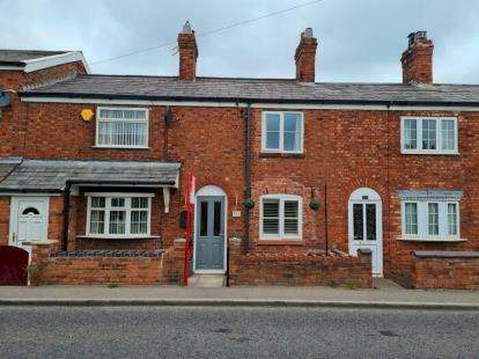 Houses for sale & to rent in CW7 1JY, Moors Lane, Winsford Swanlow And