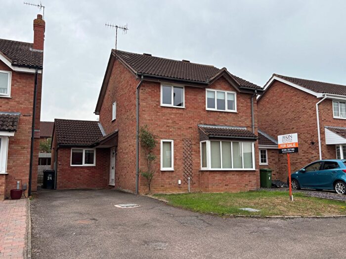 4 Bedroom Detached House For Sale In Hazel Avenue, Evesham, WR11
