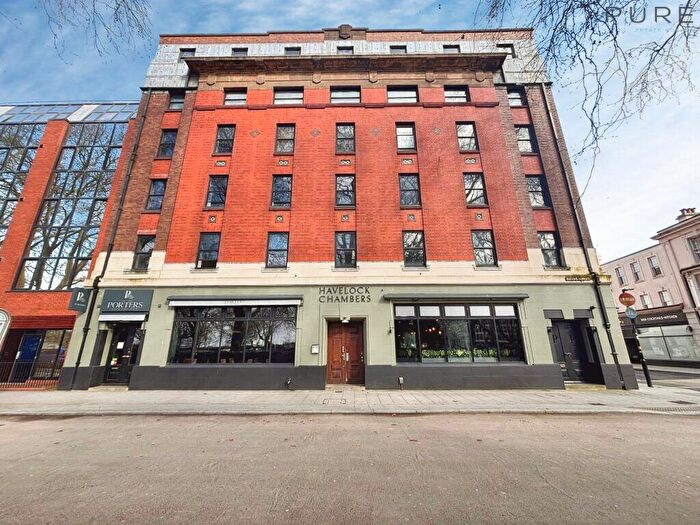 1 Bedroom Flat For Sale In - Queens Terrace, Southampton, Hampshire, SO14