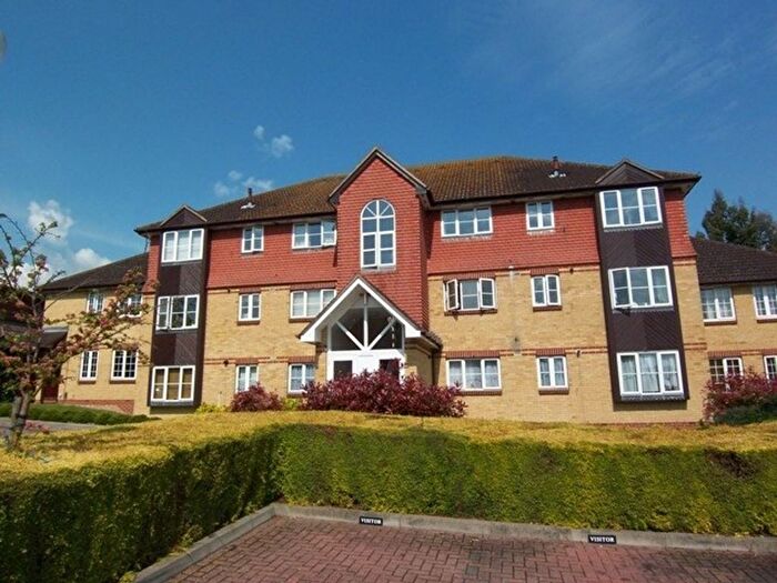 2 Bedroom Property To Rent In Thompson Way, Rickmansworth, WD3