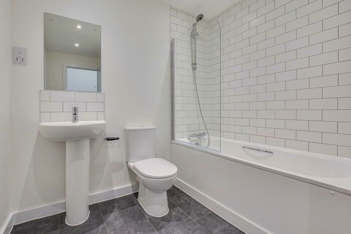 5 Bedroom Terraced House To Rent In Kelvin Grove, Liverpool, Merseyside, L8