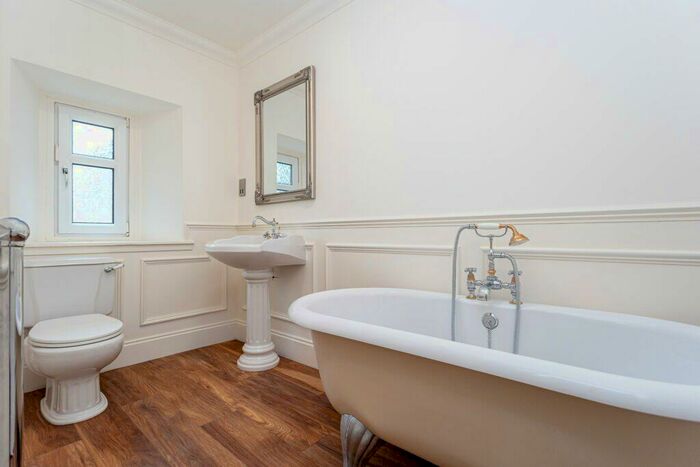 5 Bedroom Detached House For Sale In Hunter Street, Auchterarder, PH3