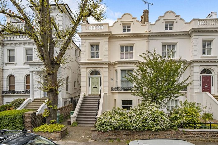 2 Bedroom Flat For Sale In Priory Road, London, NW6