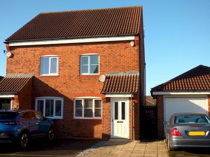 3 Bedroom Town House To Rent In The Limes, West Moor, Newcastle Upon Tyne, Tyne And Wear, NE12