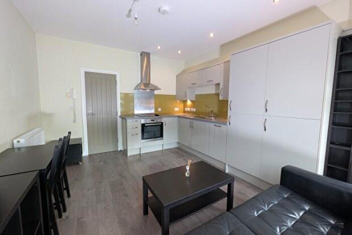 1 Bedroom Flat To Rent In Albany Road Cardiff, CF24