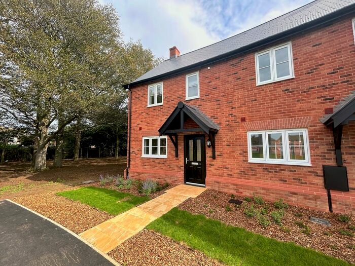 2 Bedroom End Of Terrace House To Rent In Nelson Avenue, Shotley Gate, IP9