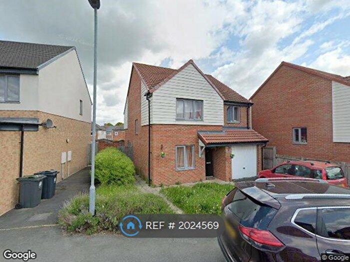 4 Bedroom Detached House To Rent In Water Lily Dr, Darlington, DL1