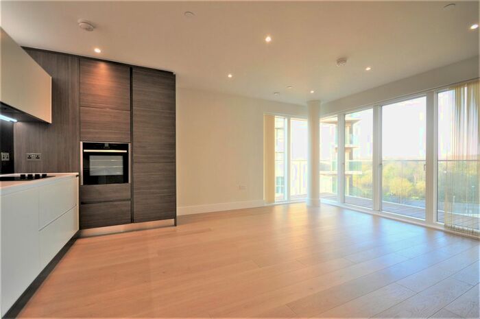 2 Bedroom Flat To Rent In Kidbrooke Park Road, Kidbrooke Village, London, SE3