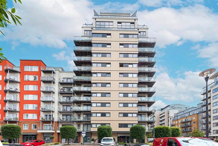 1 Bedroom Flat To Rent In Heritage Avenue, Pinnacle House, NW9
