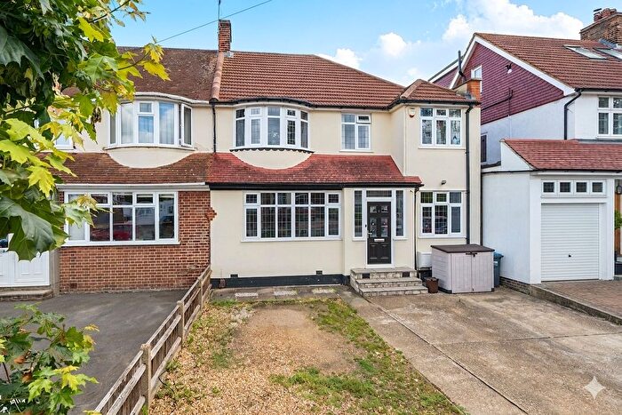4 Bedroom Semi-Detached House For Sale In Birchwood Avenue, Sidcup, Kent, DA14