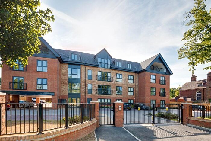 1 Bedroom Apartment For Sale In North Road, Stevenage, Hertfordshire, SG1