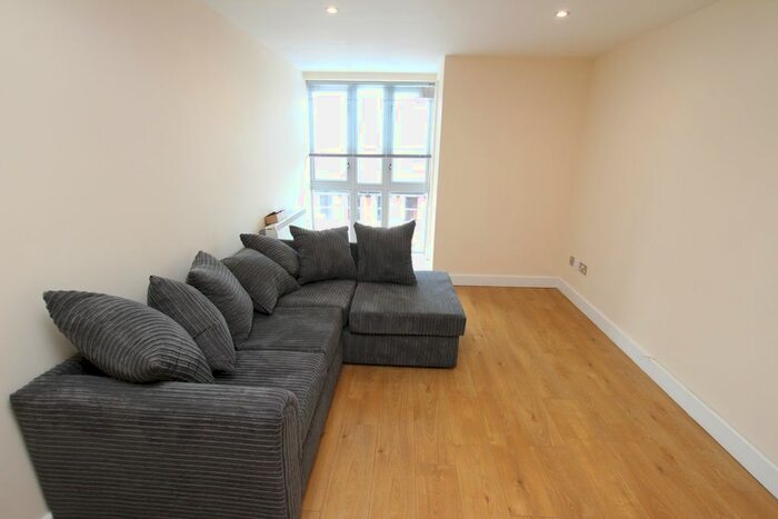 2 Bedroom Flat To Rent In Ropewalk Court, Derby Road, Nottingham, NG1