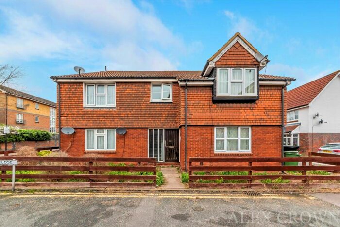 1 Bedroom Flat To Rent In Giralda Close, Beckton, E16
