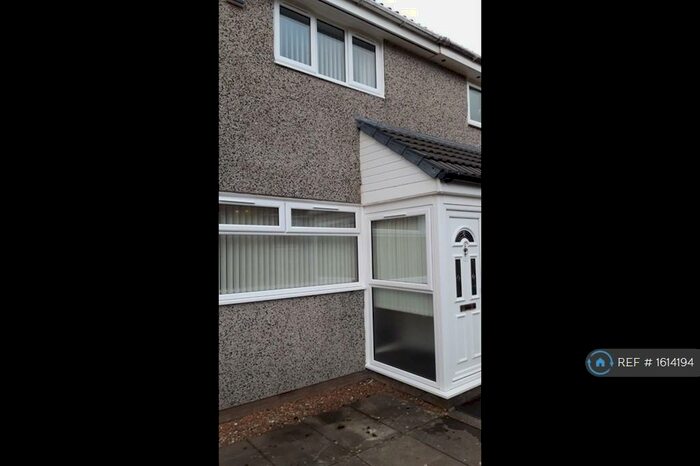 2 Bedroom Semi-Detached House To Rent In Spey Drive, Renfrew, PA4