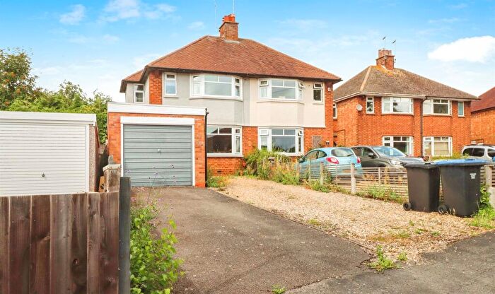 3 Bedroom Semi-Detached House For Sale In Crescent Close, Market Harborough, LE16
