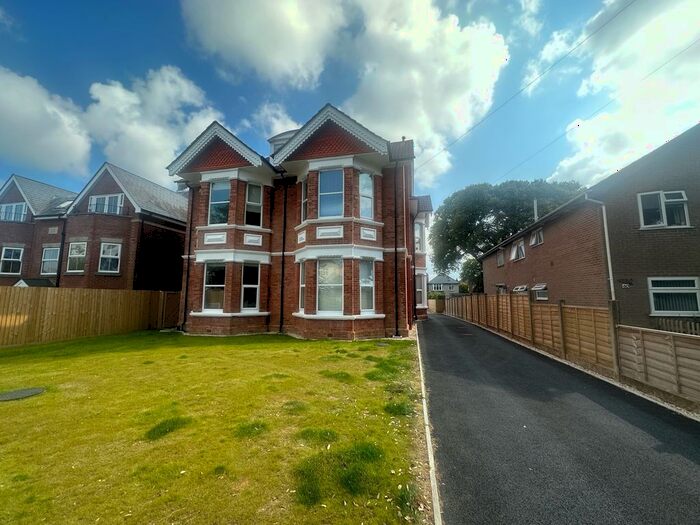 1 Bedroom Flat To Rent In Southbourne Road, Southbourne, Bournemouth, BH6