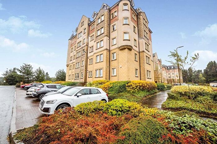 2 Bedroom Flat To Rent In Eagles View, Livingston, West Lothian, EH54